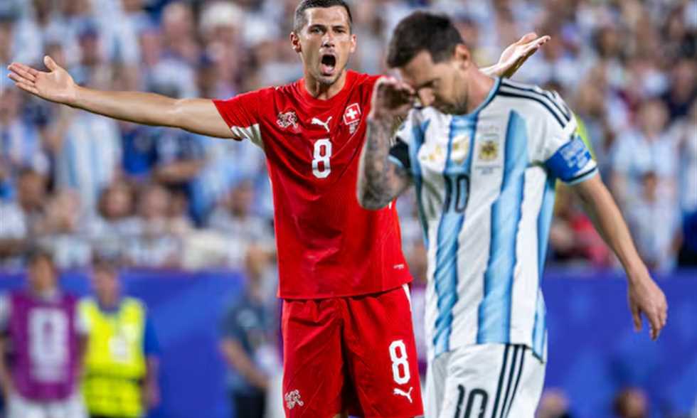 فرويلر ينتقد بشدة قرارات التحكيم في مباراة الأرجنتين وسويسرا بكأس العالم
