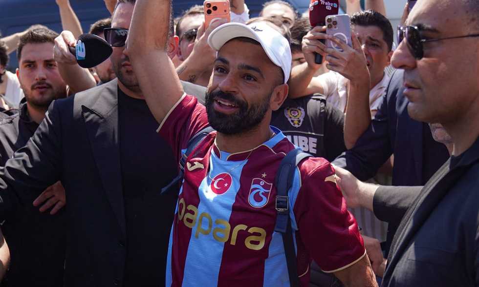 محمد صلاح يجري الكشف الطبي تمهيدًا لانضمامه إلى طرابزون سبور