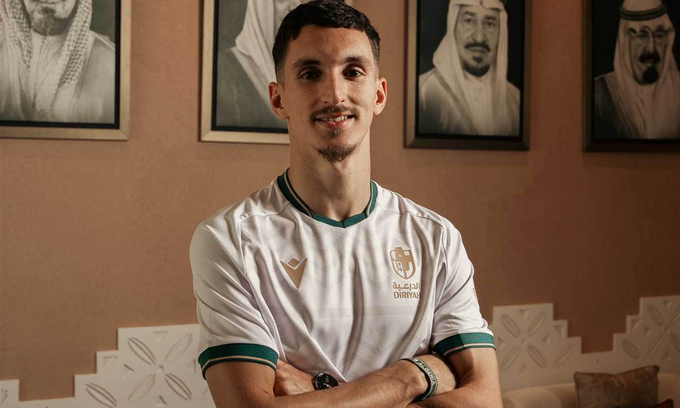 الدرعية السعودي يتعاقد مع عادل بولبينة