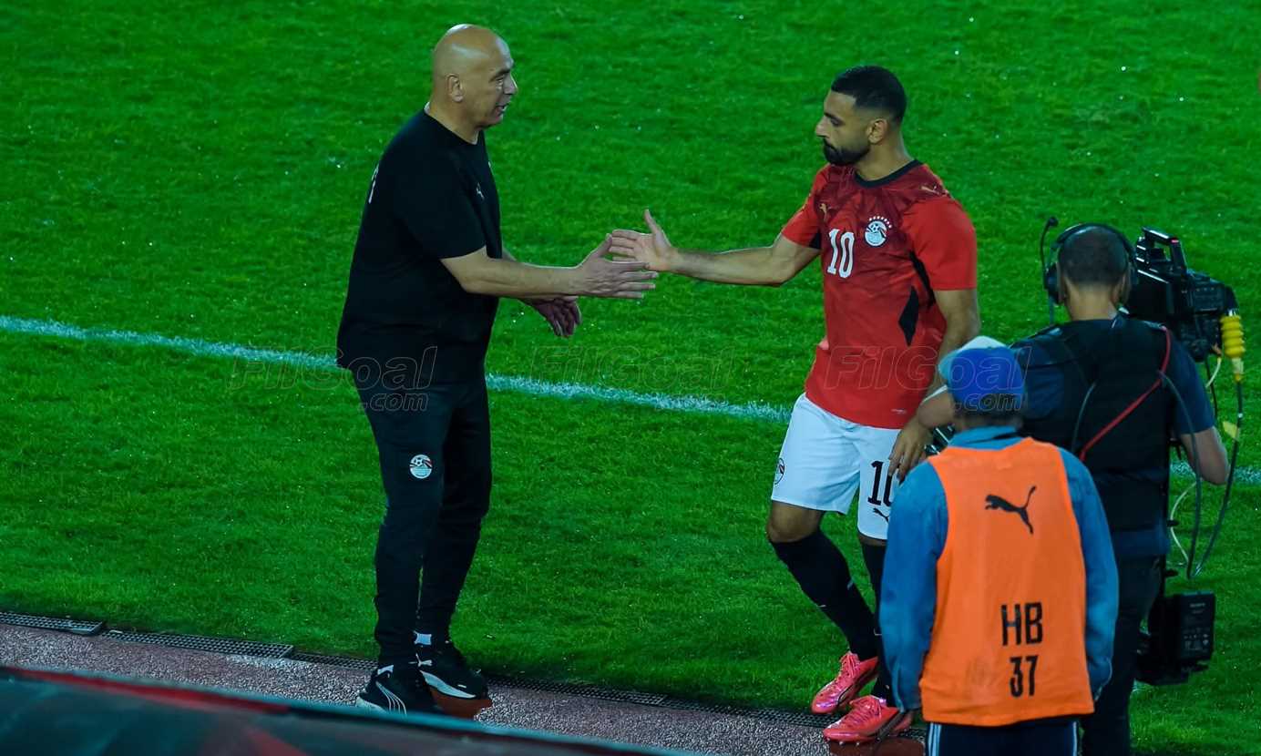 حسام حسن يكشف سبب استبدال صلاح أمام أنجولا.. ويرفض التعليق على الشناوي