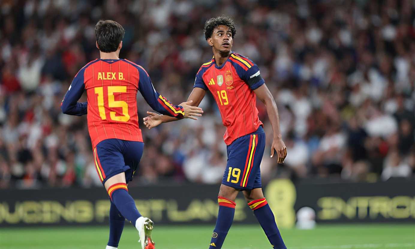 لامين يامال - أليكس بايينا