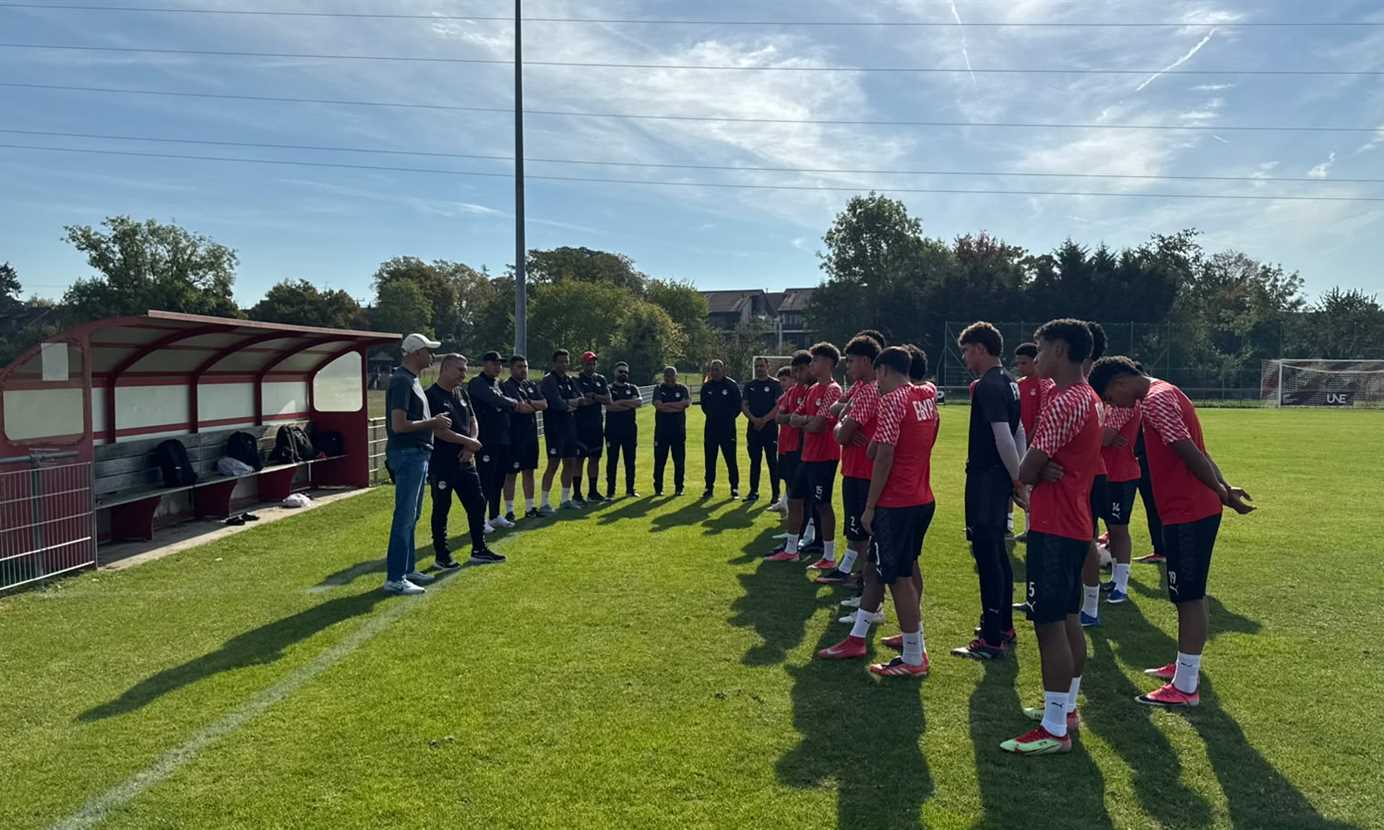 منتخب الناشئين يخوض مرانا صباحيا استعدادا لكولومبيا في دورة الصداقة