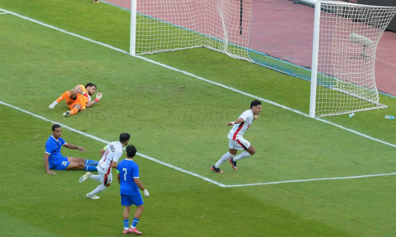 احتفال هدف أحمد شريف - الزمالك ضد بترول أسيوط